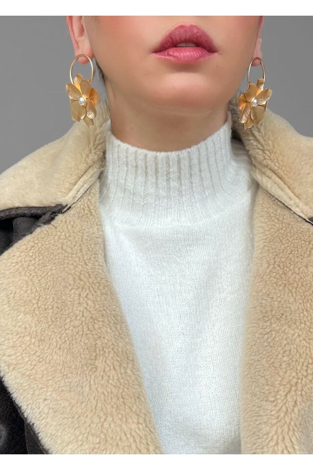 Altın Çiçek Küpe