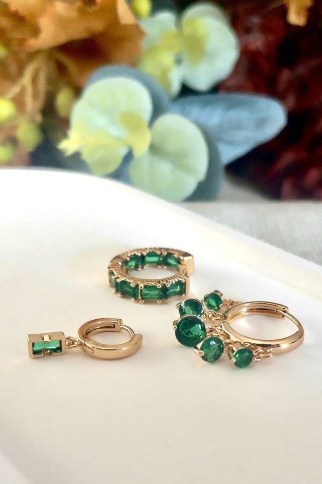 Yeşil Taş Detaylı Üçlü Küpe Seti