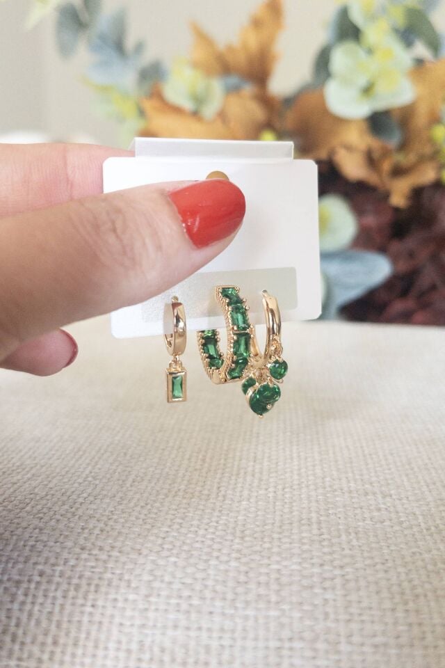 Yeşil Taş Detaylı Üçlü Küpe Seti