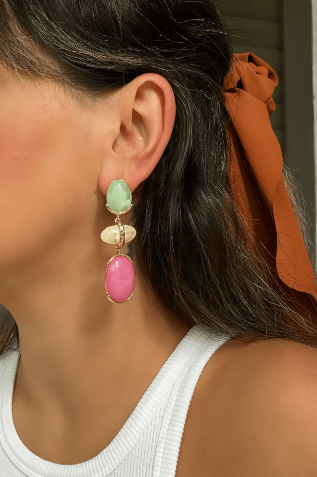 Oval Taş Sallantılı Küpe