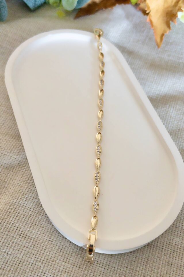 Damla Taş Detaylı VIP Bileklik