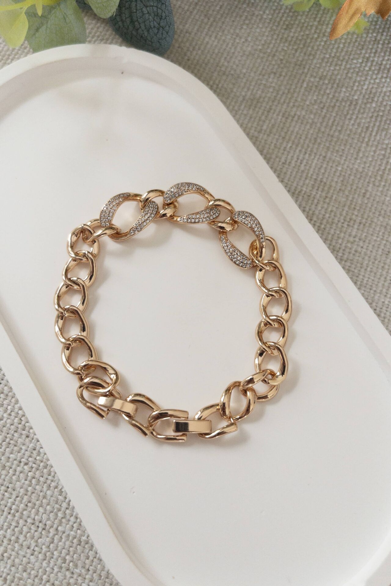 Taş Detaylı Halka Zincir Bileklik