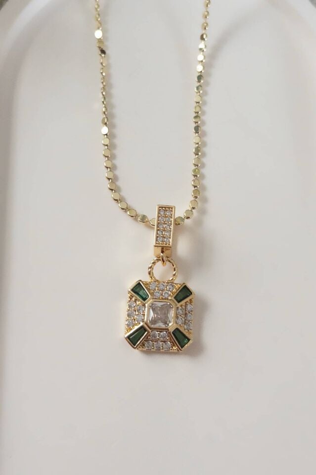 Yeşil Detaylı Taşlı Geometrik Kolye_ Ezme Zincir