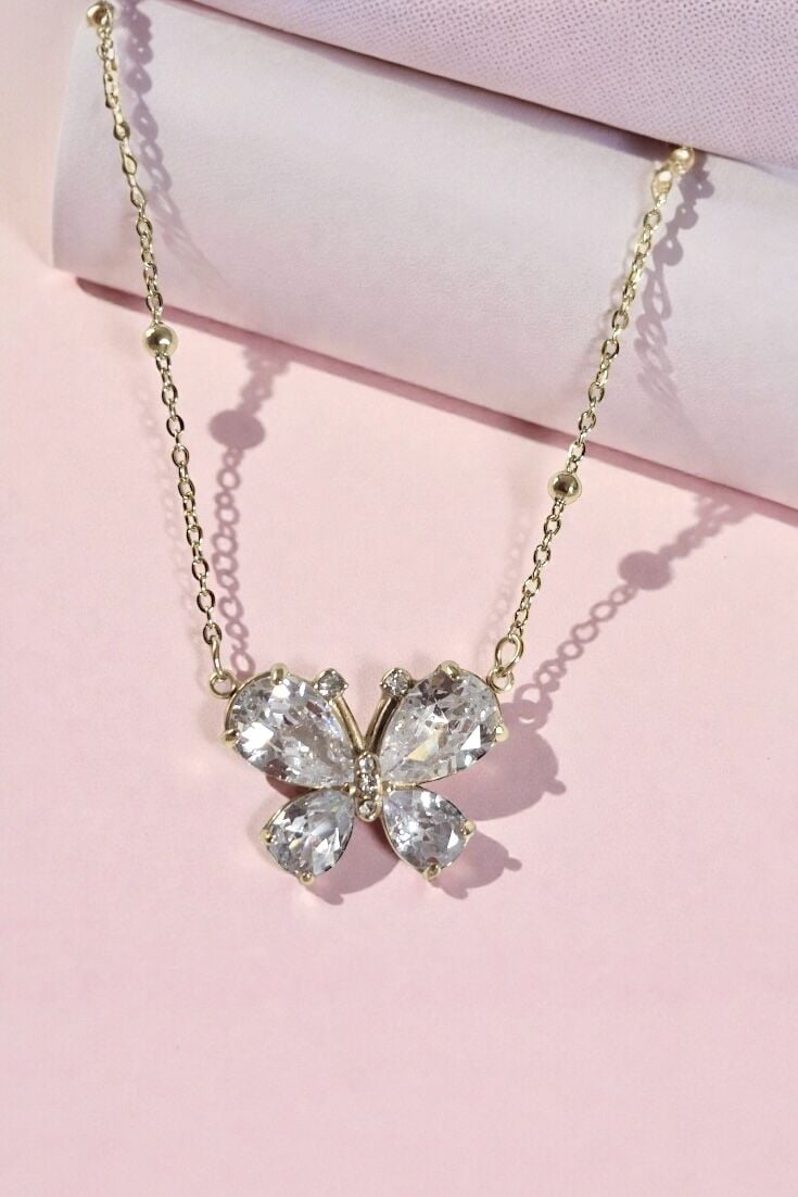 Taşlı Kelebek Figürlü Kolye